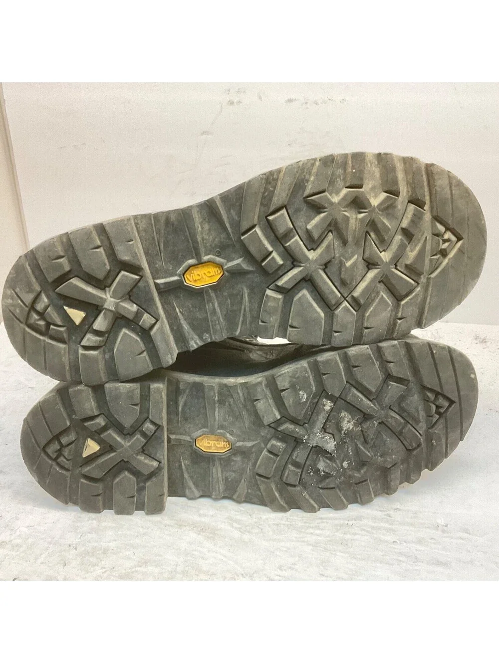 DAKOTA Men's 557 6